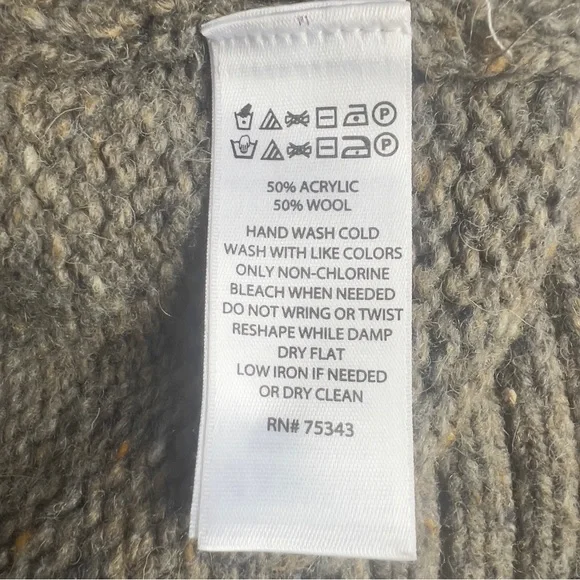 Cynthia Rowley Chunky Knit Scalloped Hem Wool Blend Sweater - SZ: 1X - Picture 6 of 6